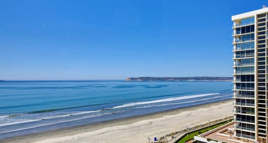 La Perla Tower Coronado Shores