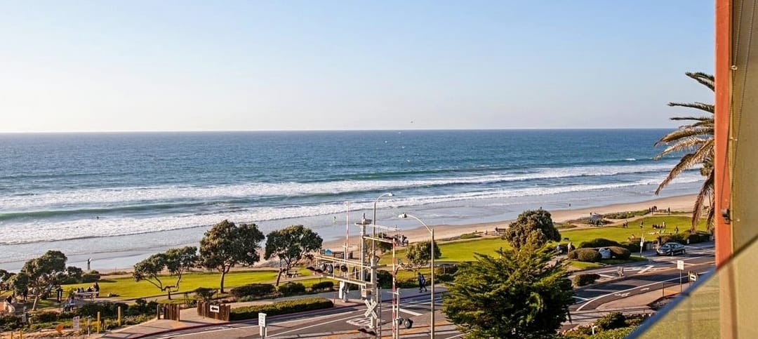 Ocean Windows Condos For Sale In Del Mar