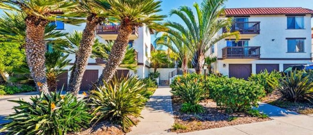 Villa Oceana Townhomes For Sale In Del Mar